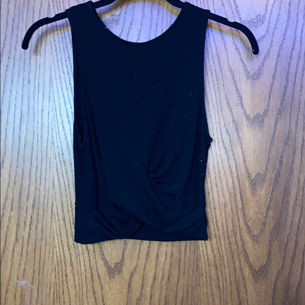 black top with swirl on bottom